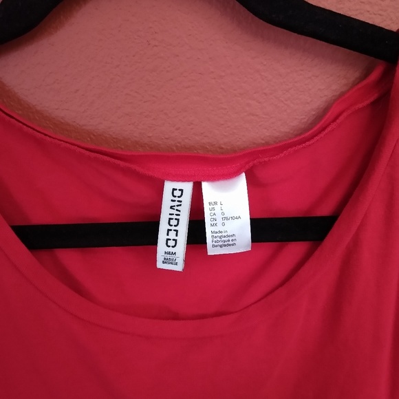 H&M basic red tee - Picture 2 of 2